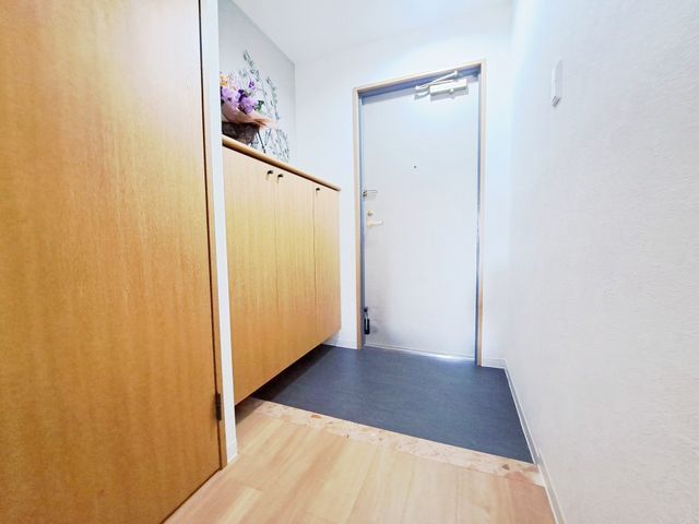 Charmant Corporation Lake City Seta 2LDK Apartment in Otsu - Thumbnail 3