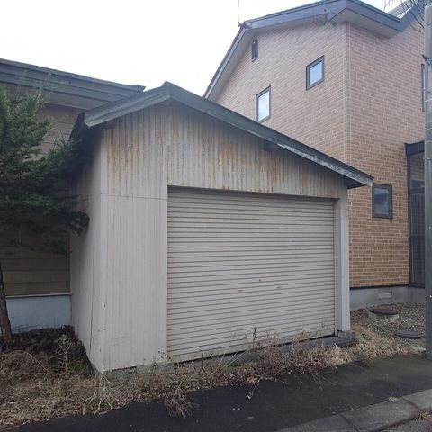 4LDK House in Tomakomai with Parking - Thumbnail 2