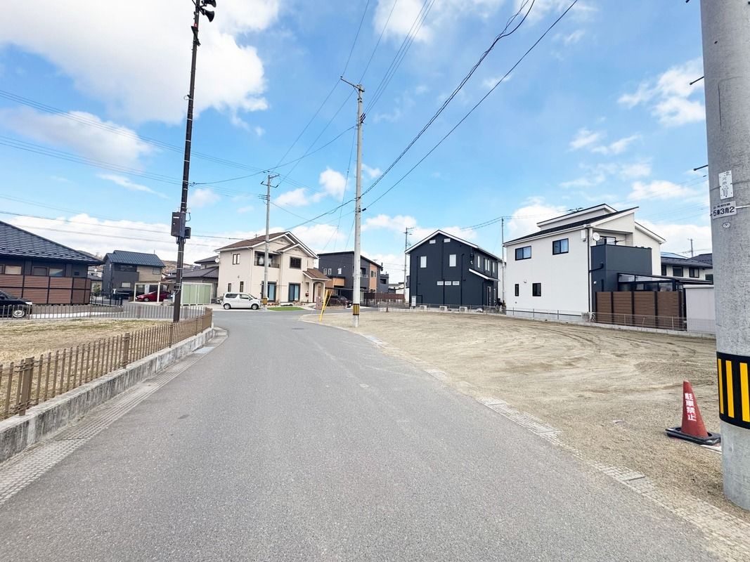 Land for Sale in Rifu, Miyagi with Build-to-Order Home Options - Image 1