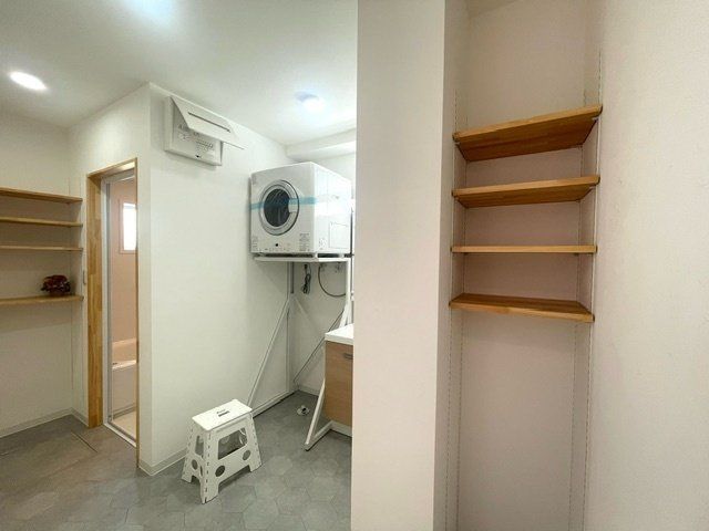 New 3-Story Earthquake-Resistant House in Kochi City - Thumbnail 4