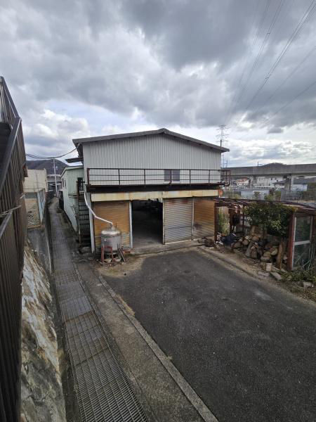 4DK Steel-Frame House with Factory Space in Himeji - Thumbnail 3