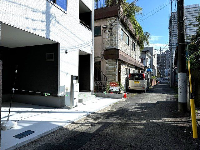 New ZEH Standard Energy-Efficient House Near Hachioji Station - Thumbnail 3