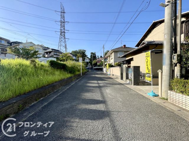 Renovated 4LDK House for Sale in Ikoma, Nara | Family Home - Thumbnail 3