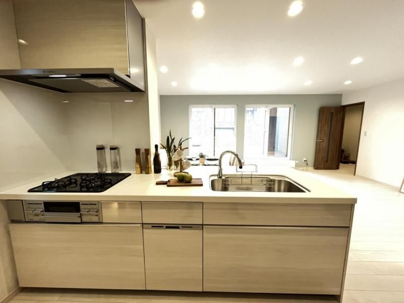 New 3LDK Detached House in Sapporo Chuo-ku with ZEH Standards - Thumbnail 2