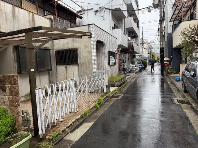 1936 Terrace House in Kyoto's Kamogawa-Shijo Area - 10DK Layout - Thumbnail 3