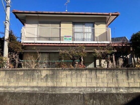 1982 Wooden 6DK House on 236 sqm Corner Lot in Fuji City - Thumbnail 3