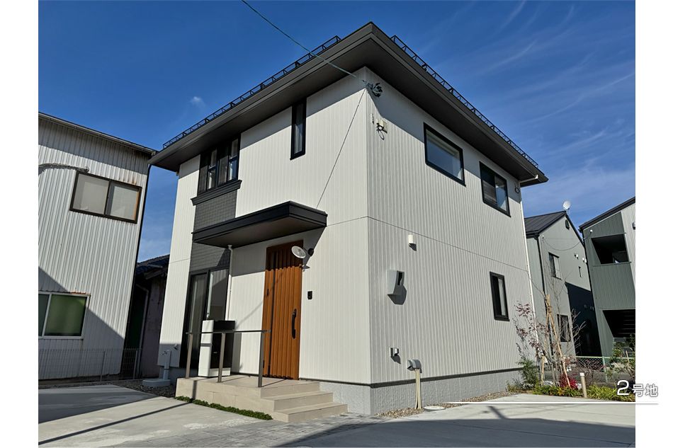New 3LDK House in Komatsu with Smart Home Features & Solar - Thumbnail 2