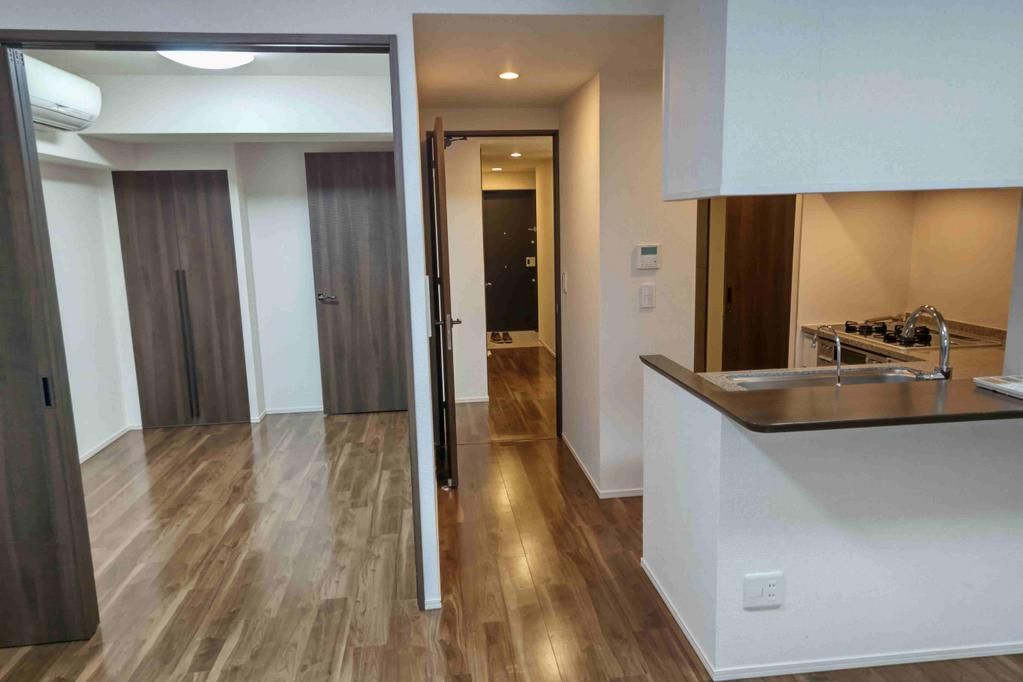 2LDK Apartment for Sale in Kyoto's Shijo Kawaramachi - Thumbnail 2