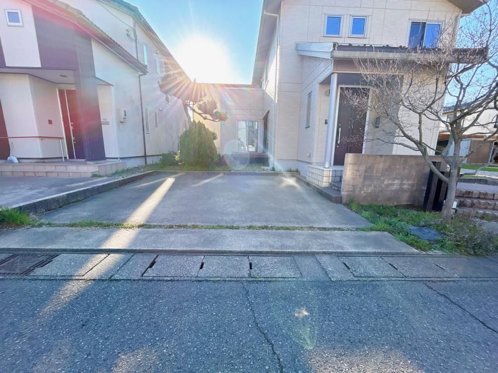 4LDK Detached House for Sale in Awara City, Fukui - Thumbnail 2