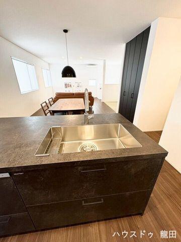 Modern 3SLDK House in Koushi City, Kumamoto — Image 3, Koshi, Kumamoto