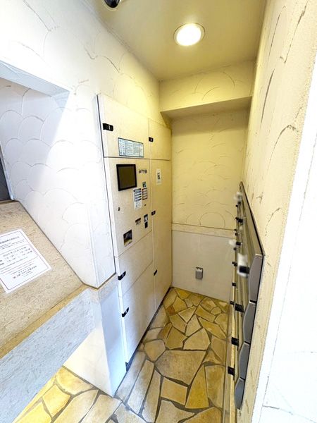 Shanti Musashiseki 2K Apartment in Nerima, Tokyo - Thumbnail 3