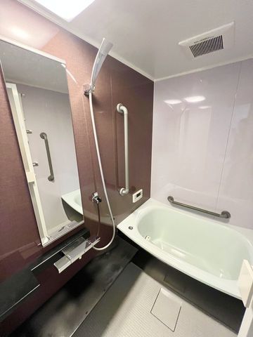 King Mansion Shinyodogawa 2LDK Apartment in Osaka | 56.16m² - Thumbnail 4