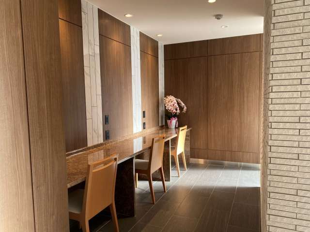 Wizard's Residence Morioka Sōmon Terrace 6F 2LDK Apartment for Sale - Thumbnail 2