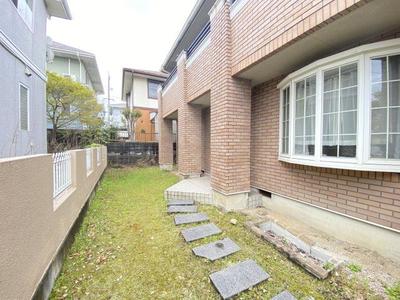 4SLDK House in Fukuyama with Garage and Sunny Layout — Image 1, Fukuyama, Hiroshima