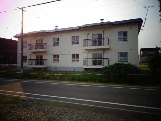 3LDK Block House for Rent in Fukagawa, Hokkaido - Thumbnail 2