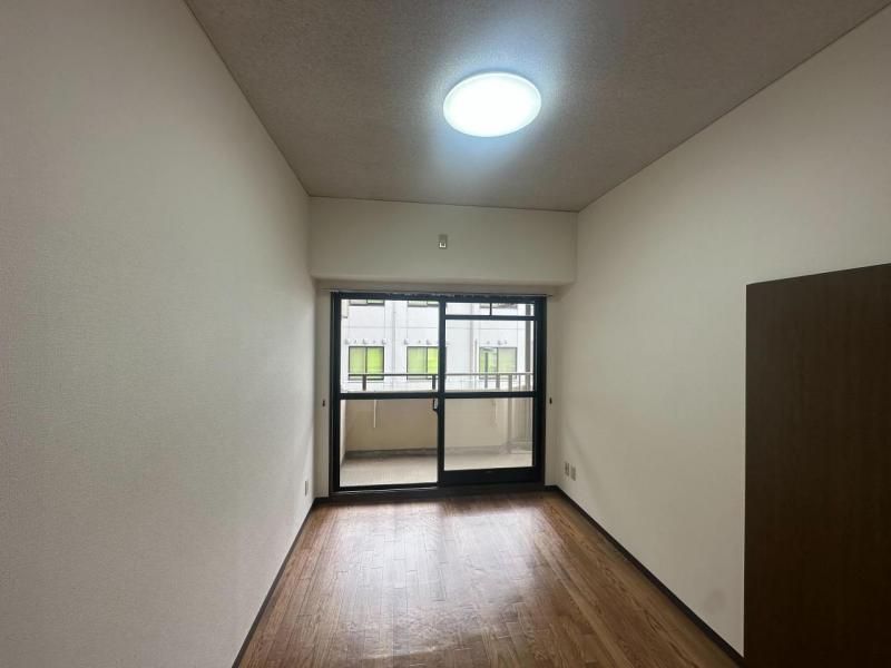 Shinkai Domus Maizaki 2LDK Apartment for Sale in Tsuruga - Thumbnail 3