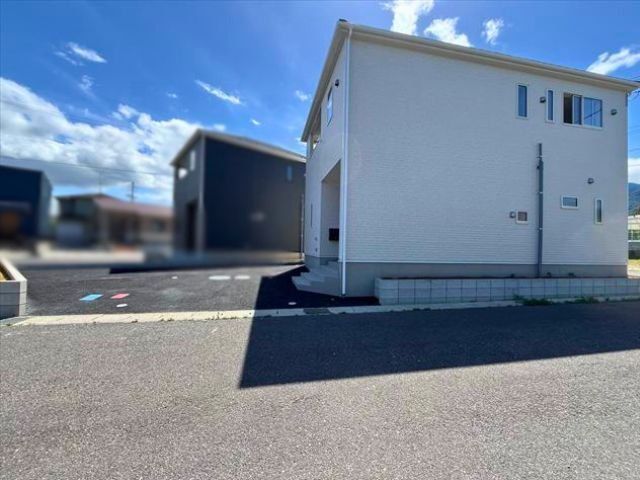 New 4LDK All-Electric House for Sale in Komono, Mie - Thumbnail 2