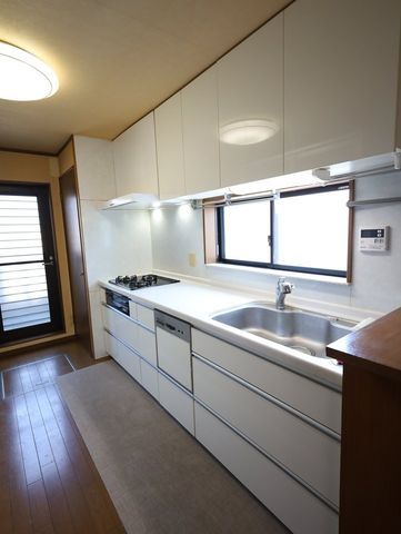 7LDK Two-Generation Family Home in Yasu, Shiga Prefecture - Thumbnail 3