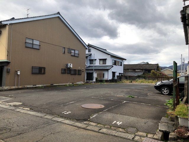 642 sqm Vacant Land for Sale in Echizen City, Fukui - Thumbnail 3