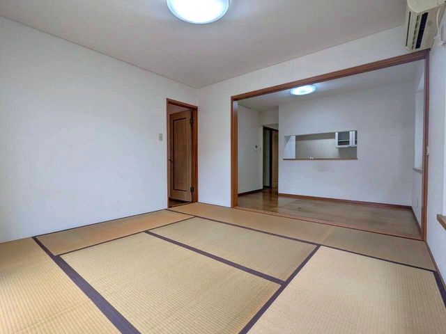 6SDK Family House in Koriyama with Garden and Parking - Thumbnail 2