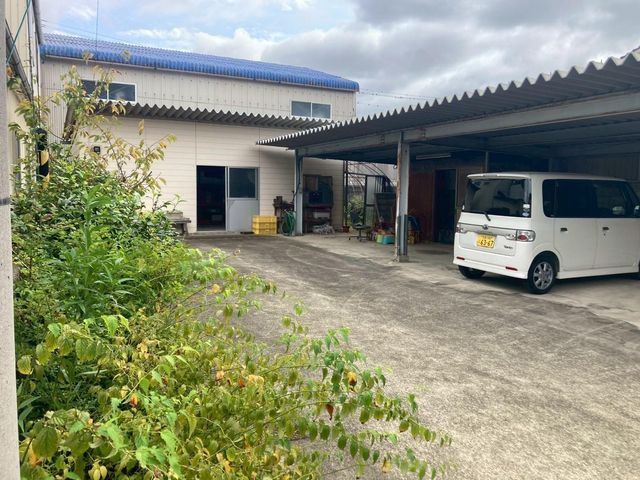 5LDK Detached House for Sale in Tokushima City, Tokushima - Thumbnail 2