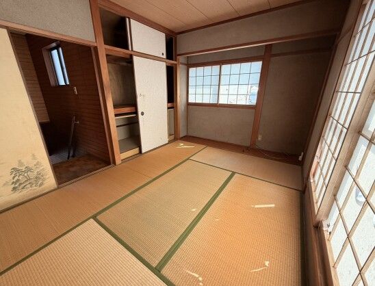 5DK Wooden House for Sale in Kinokawa City, Wakayama - Thumbnail 2