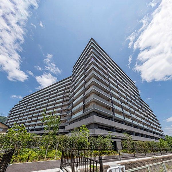 WeLis Shimamoto New Condominium for Sale in Osaka - Thumbnail 3