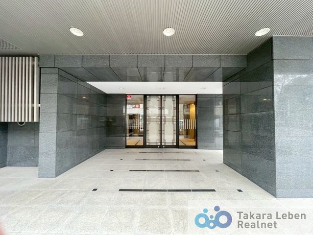 Leven Rivera Utsunomiya Quint Tower 11F 2LDK Apartment for Sale - Thumbnail 3