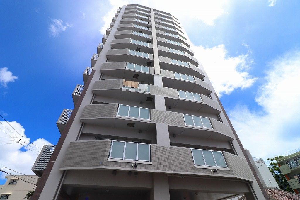 3LDK Apartment for Sale in Naha, Okinawa - Dear Court Shikina - Thumbnail 2