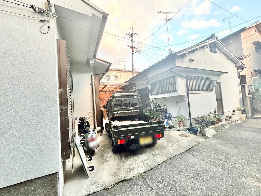 Land for Sale in Fushimi-ku, Kyoto - 55.91 Tsubo Corner Lot - Thumbnail 2