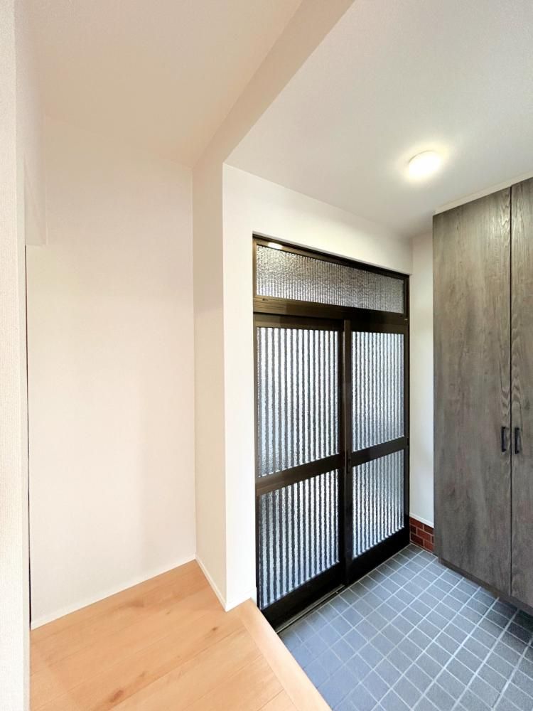 Renovated 2SLDK House for Sale in Matsuyama, Ehime - Thumbnail 3
