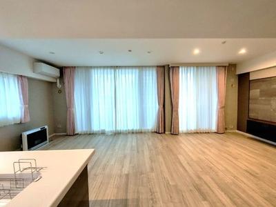 Renovated 3LDK Apartment Near JR Akita Station — Image 1, Akita, Akita