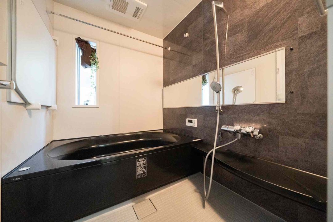 Modern 3LDK Detached House for Sale in Nara's Nishitomigaoka - Thumbnail 4