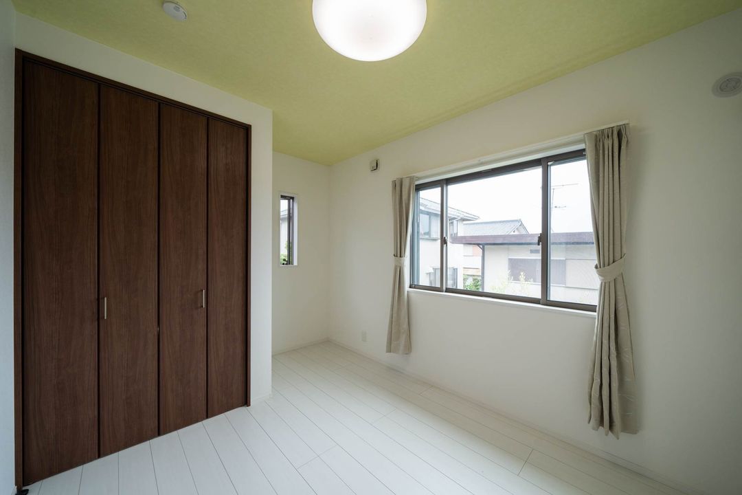 Modern 3LDK Detached House for Sale in Nara's Nishitomigaoka - Thumbnail 3