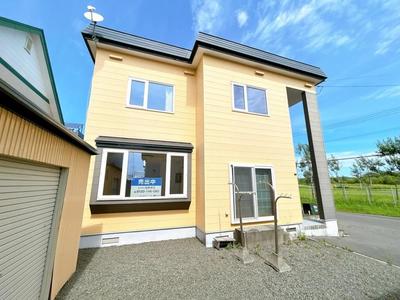 Renovated 4LDK House in Kushiro with Parking — Image 1, Kushiro, Hokkaido