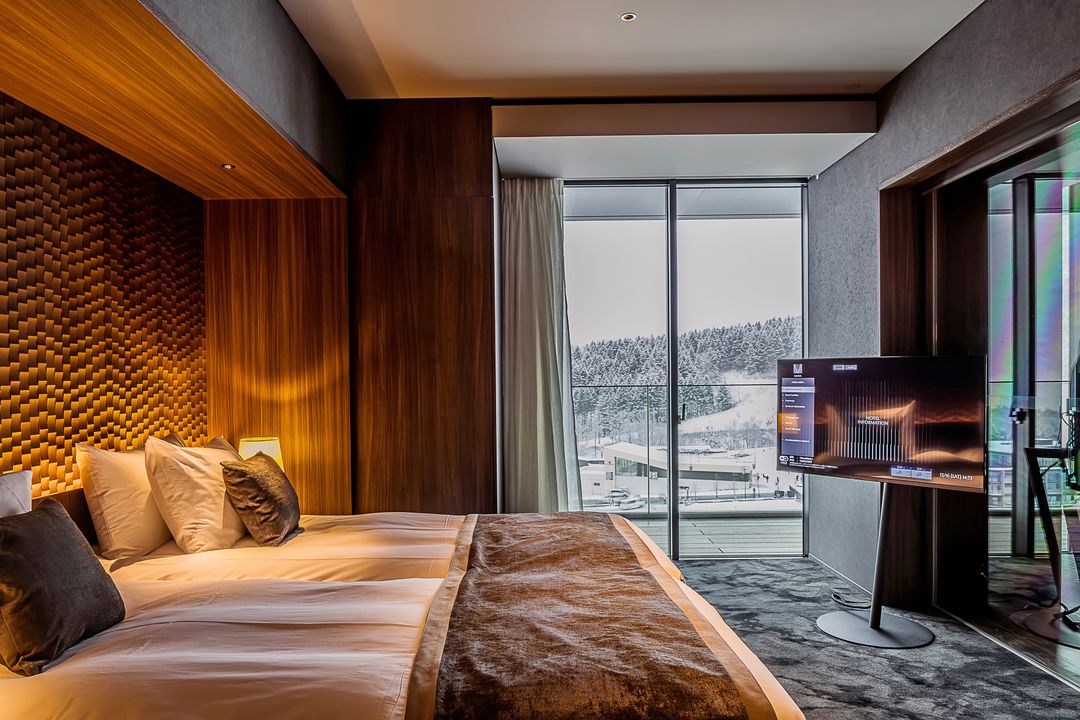 MUWA Niseko 712 Luxury Ski-in Ski-out 2 Bedroom Condo - Thumbnail 3