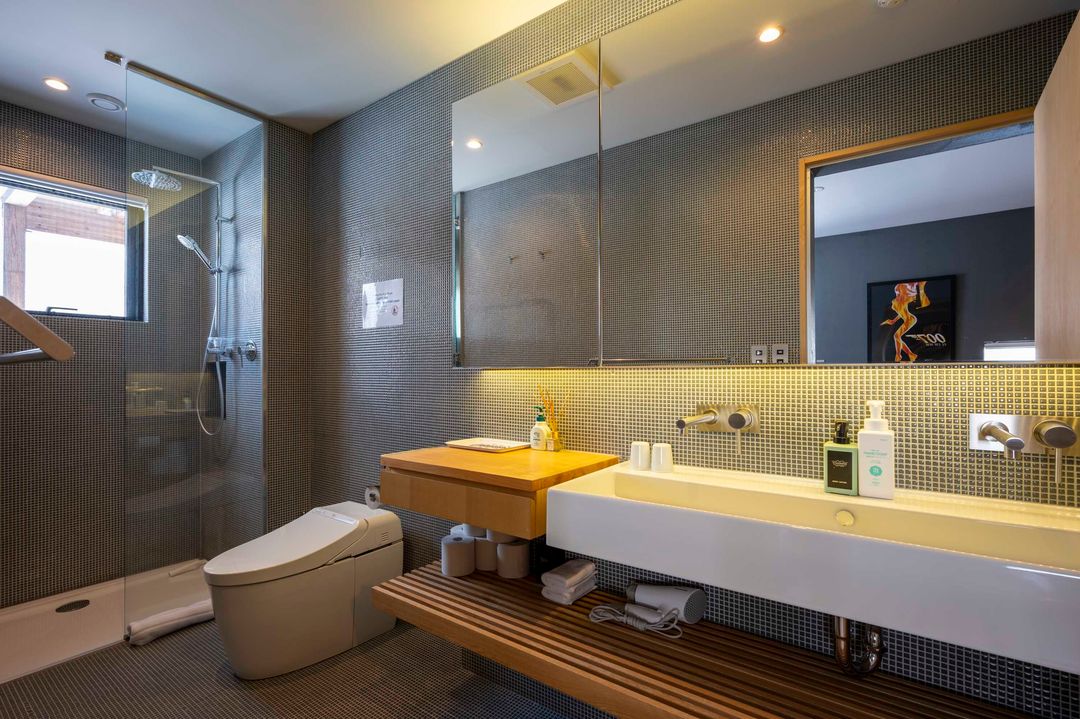 Foxwood A Modern Chalet for Sale in Niseko Higashiyama - Thumbnail 4