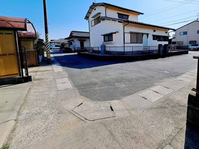 4LDK Detached House for Sale in Mizumaki, Fukuoka - Thumbnail 2