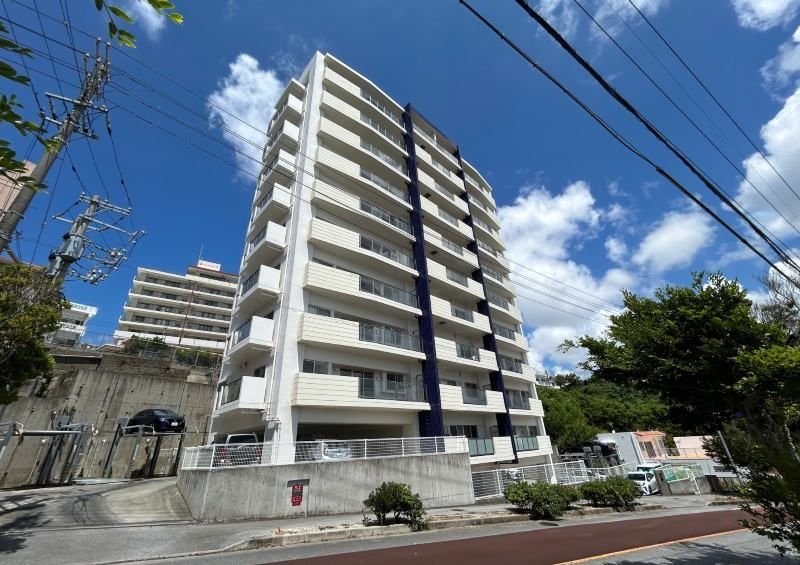 Lupinus Heights Ocean View 302 Condo in Okinawa City - Thumbnail 2
