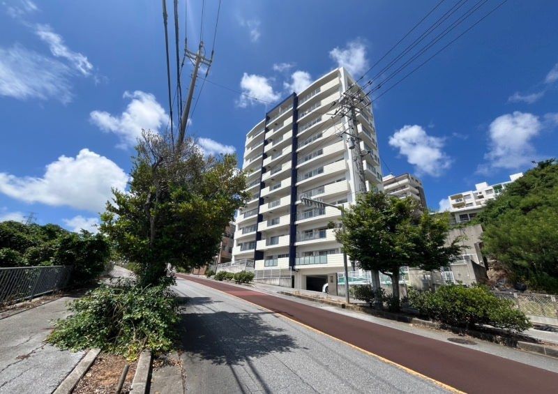 Lupinus Heights Ocean View 302 Condo in Okinawa City - Image 1