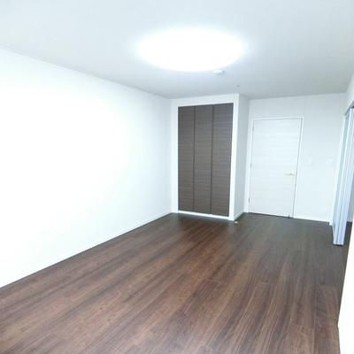 Luxury 1LDK Apartment in Sinfonia Tower Court Fukui — Image 1, Fukui, Fukui