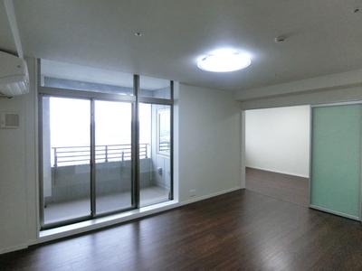 Luxury 1LDK Apartment in Sinfonia Tower Court Fukui — Image 3, Fukui, Fukui