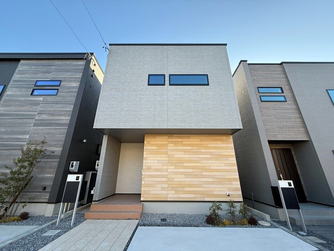 LiCOTT New Build House in Toyota City, Aichi - Thumbnail 4