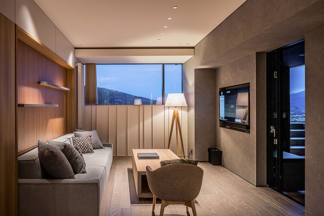 1.5-Bedroom Ski-in-out Apartment in Niseko Hirafu, Hokkaido - Thumbnail 4