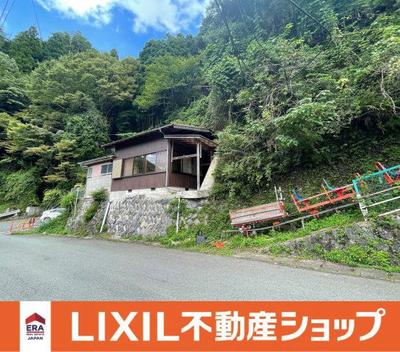 Used detached house in Tsujido, Otocho, Gojo City | Used detached house in Gojo City, 33 km from Gojo Station on the JR Wakayama Line (Property number: 3707412-0000156) — Image 1, Gojo, Nara