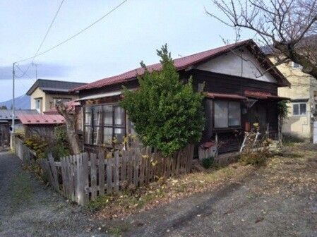 1958 Traditional 3K House in Hirosaki, Aomori - 47.1m² on 105m² Land - Thumbnail 2