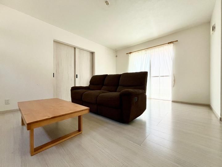 2015-Built 3LDK House with Garden & Parking in Futsukaichi, Fukuoka - Thumbnail 3