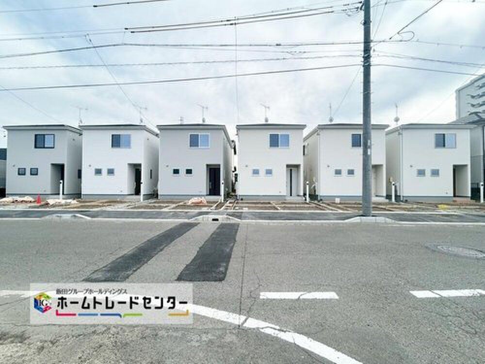 New 3LDK Detached Homes for Sale in Gifu City, Gifu - Thumbnail 2