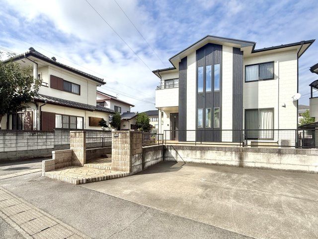 2LDK House in Takasaki Inocho | 117sqm Family Home - Thumbnail 2