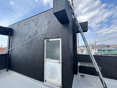 3-Story Store-Front House with Rooftop Terrace in Okazaki — Image 1, Okazaki, Aichi